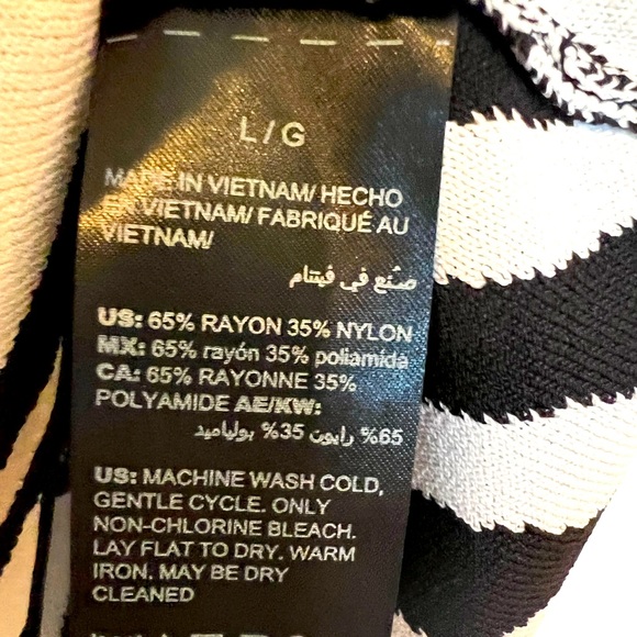 WHBM Knit Halter Top - Picture 3 of 4